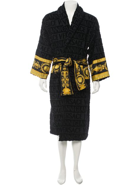 lv robe
